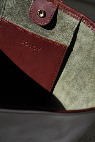 《予約》SOFIA SHOULDER TOTE IN TAN LEATHER