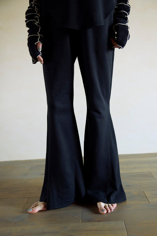 DUAL FLARE PANTS（6/19発売）