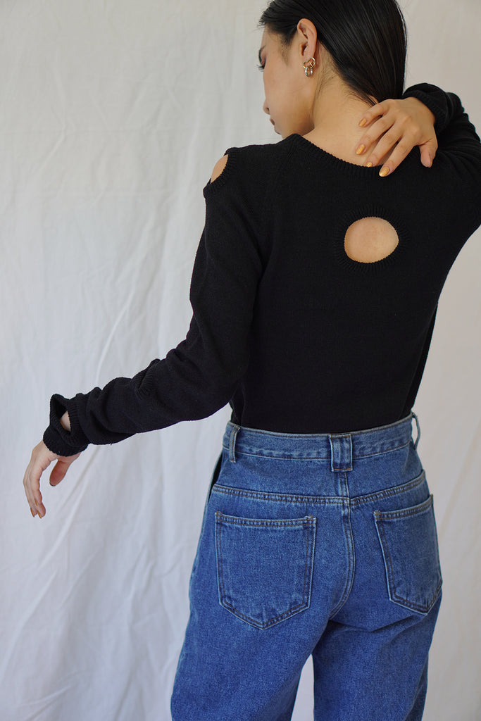 MIND PEEPHOLE KNIT