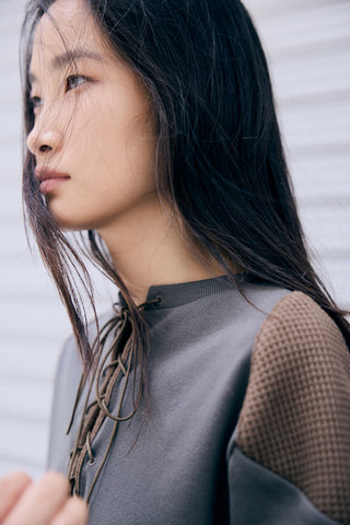 《予約》TRACE LACE-UP TOPS