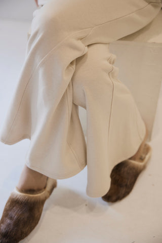 《予約》SHIFT FLARE PANTS